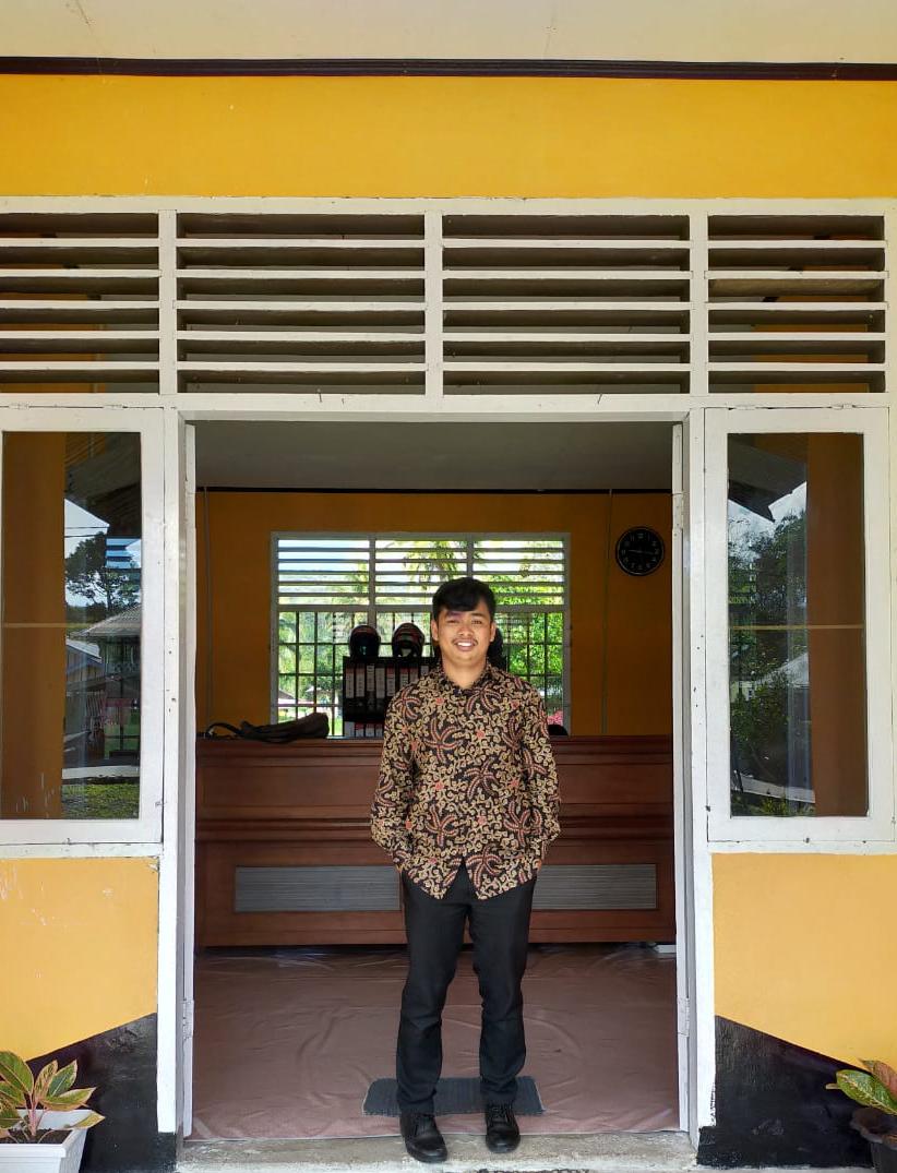 SOLFI HENDRI
